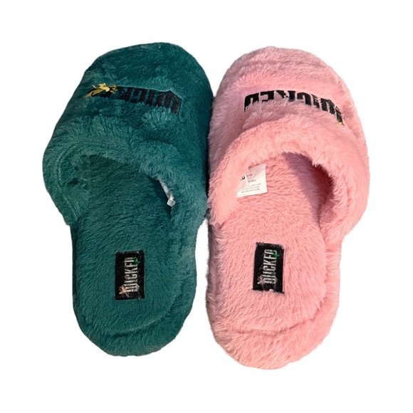 Cozy Women's Wicked Pink and Teal Slippers - Picture 4 of 7